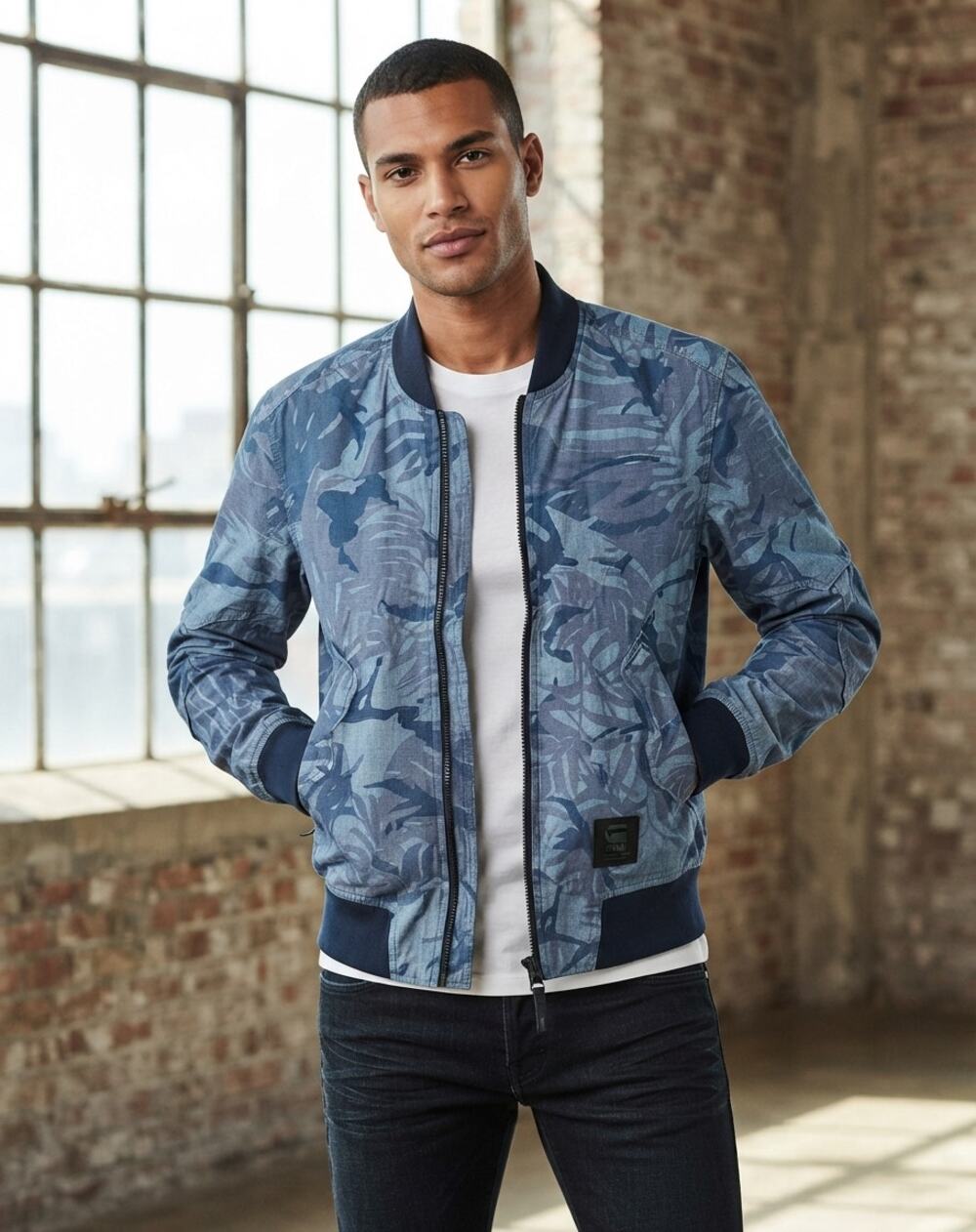 G-Star Raw Rackam DC Blue Camo Leaf Chambray Bomber Jacket Mens Size M Utility